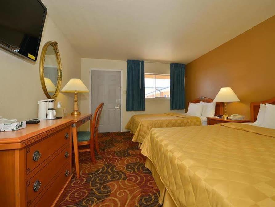 Americas Best Value Inn Santa Rosa, New Mexico Екстер'єр фото